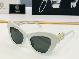 Picture of Versace Sunglasses _SKUfw55051088fw